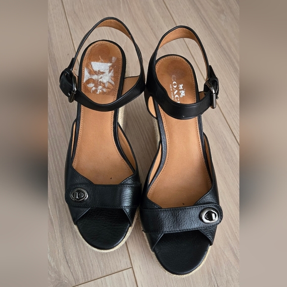 C - Coach Elita sandal Wedge heels - Picture 2 of 11